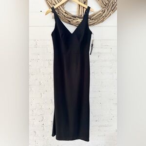 Vera Wang White Long Black Satin Crepe Dress – Size 8 (NWT, Missing Sash)